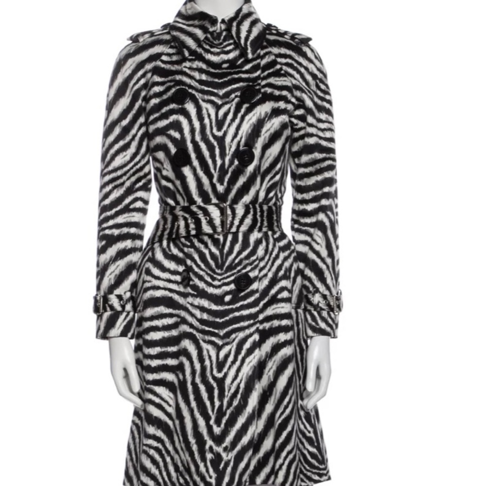Michael Kors women’s jacket in excellent condition!